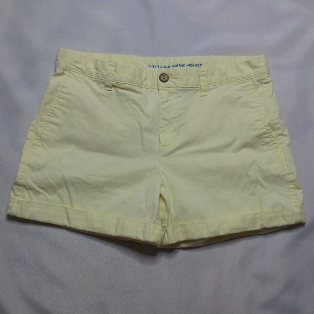 GAP womens SHORTS light yellow CUFFED khaki GIRLFRIEND summer CASUAL SIZE 4